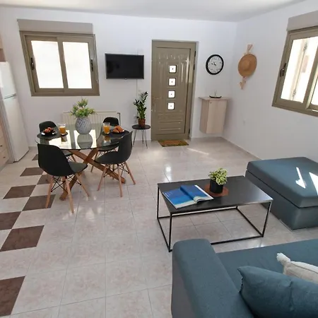 Alex.the Flat Апартаменты Аргостолион